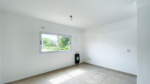 Triplex 2 Dormitorios Venta - Olivos-maipu/uzal