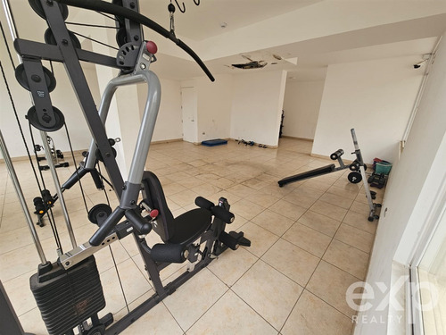 Departamento En Arriendo De 2 Dorm. En Valparaíso