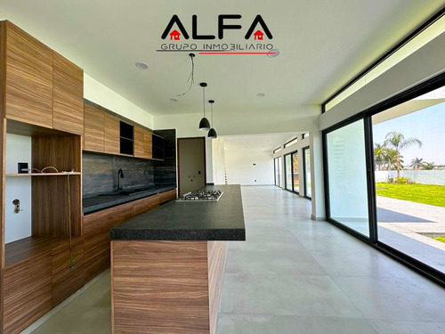 Estrene Moderna Residencia En Lomas De Cocoyoc