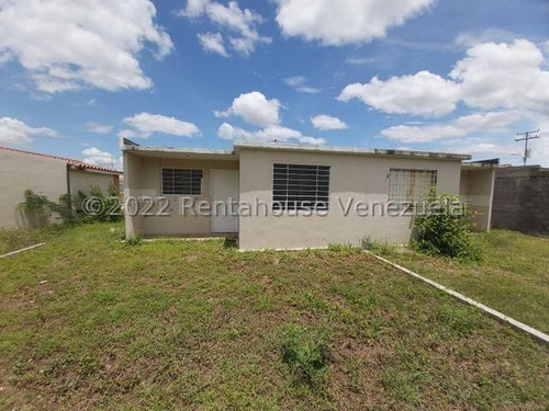 Imagen 23 de 30 de Casas En Venta En Terrazas De La Ensenada Barquisimeto , Lara Codigo :: 23- 2144 . -- ---0414-5446337|