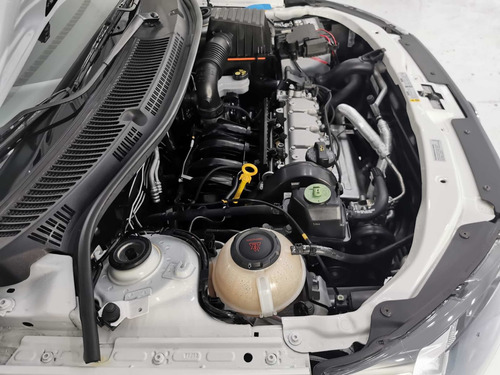 Imagen 11 de 12 de Volkswagen Gol 2020 1.6 Trendline Mt 5 P