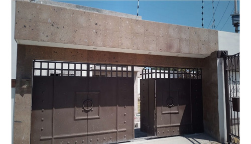 Casa En Privada, Rancho Don Antonio Tizayuca, Para Remodelar, 3 Habitaciones , 2 Baños , Amplios Espacios, Extensa Área Verde