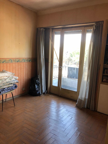 Imagen 7 de 11 de Ph Piso 100 M2 A Reciclar Escucho Oferta!!