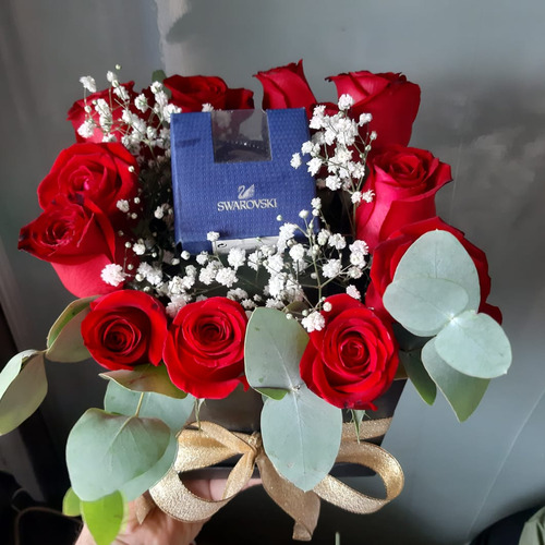 Box Floral - Docena De Rosas
