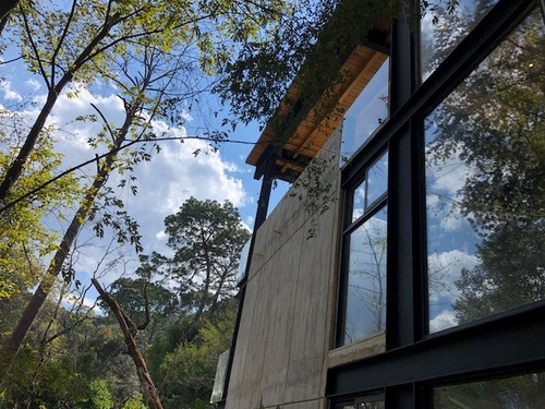 Imagen 1 de 20 de Casa En Venta Valle De Bravo Avandaro Con Bosque Y Rio