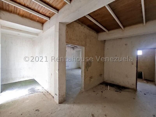 Imagen 3 de 12 de Town House En Venta Barrio Sucre Maracay 22-7666 Ag