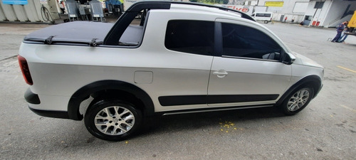 Volkswagen Saveiro 1.6 16v Cross Cab. Dupla Total Flex 2p