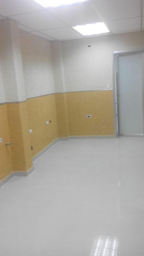 Imagen 23 de 23 de Local Para Clinica O Consultorios 04166467687 Am