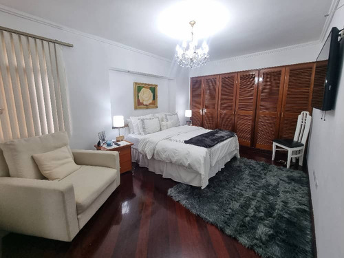 Lujoso Y Amplio Apartamento En Los Nuevos Teques, Estado Miranda.