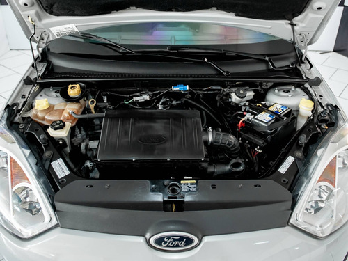 Imagem 13 de 15 de Ford Fiesta 1.6 Rocam Hatch 8v Flex 4p Manual