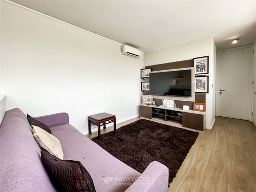 Casa En Arriendo De 5 Dorm. En Colina