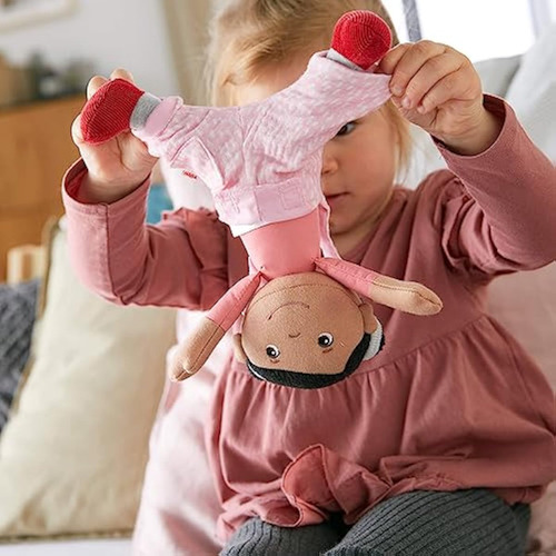 Muñeca Haba Snug Up Rumbi, 10 Muñecas Blandas Con Color Negr