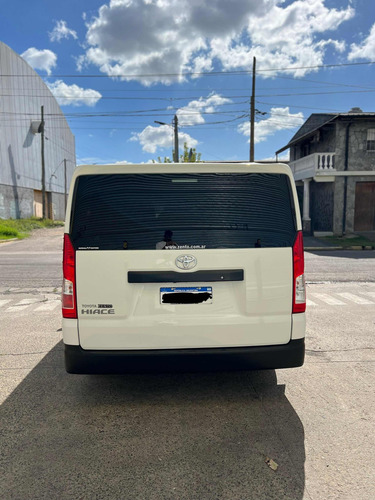 Toyota Hiace 2.8 Tdi Furgón 6at L1h1 3a 4p