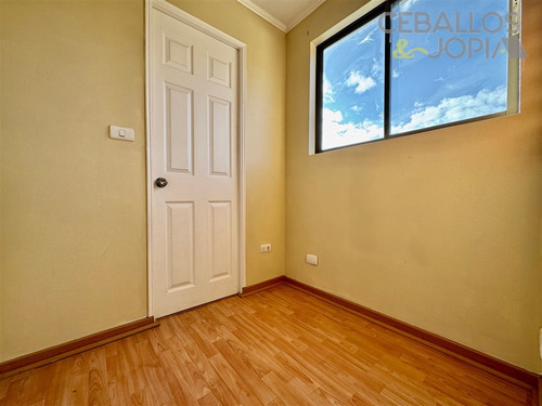 Casa En Venta De 3 Dorm. En Villa Alemana