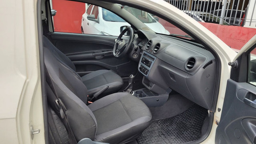 Volkswagen Saveiro Saveiro Robust 1.6 Total Flex 8V