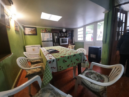 Grace Kelm Vende, Inversion! Casa En Excelente Estado, 15d/3