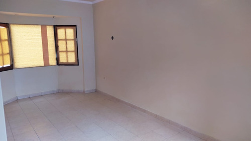 Imagen 4 de 22 de Venta Duplex E Dormitorios Palmas Del Claret Con Seguridad