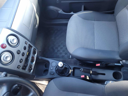 Imagen 16 de 20 de Peugeot Partner Patagónica 1.6 Vtc Plus Gas $ 2500000 Y Ctas