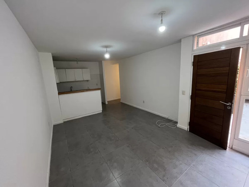 Apartamento En Alquiler,  2 Dormitorios, Excelente Estado Y Ubicación, En Cordón