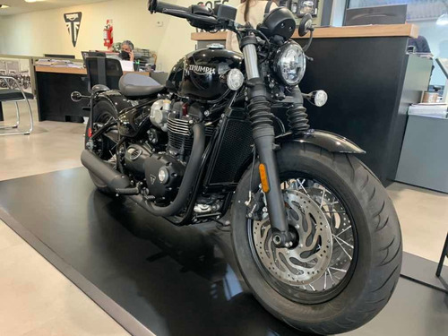 Triumph Bobber Black