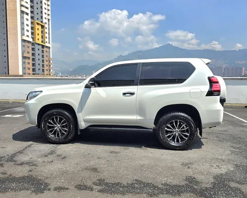 Toyota Prado Tx 2020 At 2.7 Kms 4x4 Kms 46.500 Peritaje 1a