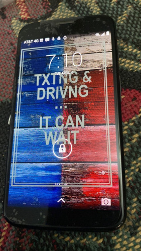 Moto X Primera Generacion Imepcable. Libre. Negro. $2299. (Usado)