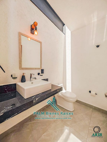 Casa Sola Con Alberca Climatizada, Brisas, 3 Recámaras, 3.5 Baños, 3 Autos, Seguridad 24hrs $6,350,000.00