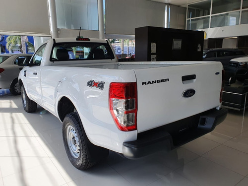 Imagen 8 de 15 de Ford Ranger Xl 4x2 Cabina Simple Mt En Stock Blanco