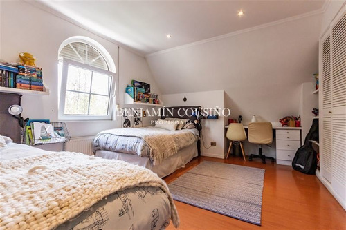 Imagen 14 de 30 de Casa En Venta De 4 Dorm. En Lo Barnechea