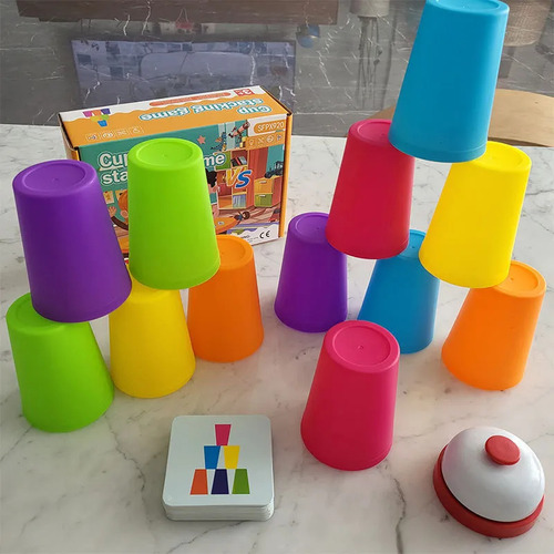 Juego Interactivo Para Apilar Vasos Para Padres E Hijos