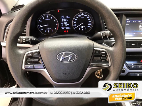 Imagem 10 de 15 de Hyundai Elantra 2.0 Automático Flex 2017/2018