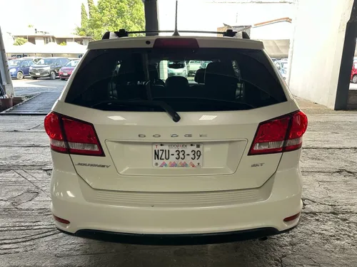Dodge Journey 2.4 Sxt 5 Pasajeros Plus At