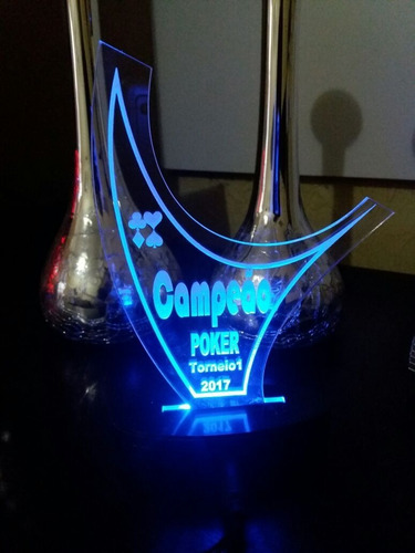 Imagem 8 de 8 de 2 Luminária De Mesa Abajur Troféu Truco Poker Baralho