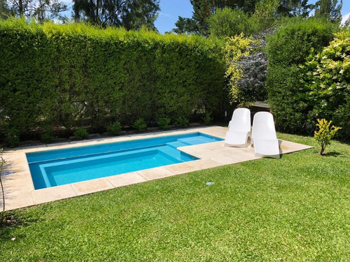 Venta De Excelente Departamento En Chateau El Palmar Nordelta Con Jardín Y Pileta Propio.