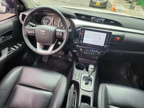 Toyota Hilux 2.4 Diésel 4X4