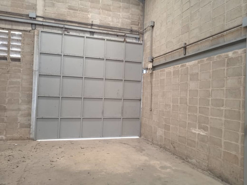 Imagen 3 de 12 de Leal Pérez Vende Galpón, San Diego Los Jarales Soloclientes