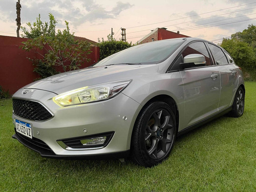 Ford Focus Se Plus Mt