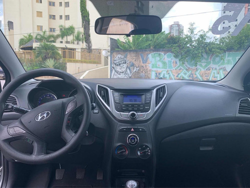 Imagem 7 de 8 de Hyundai Hb20 2015 1.0 Comfort Flex 5p