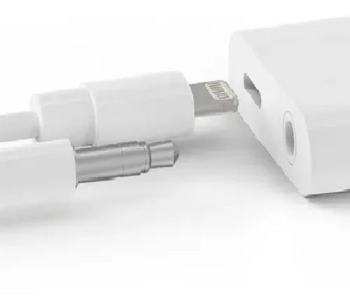 Adaptador Lightning Para iPhone Carga Y Audio Jack 3.5mm