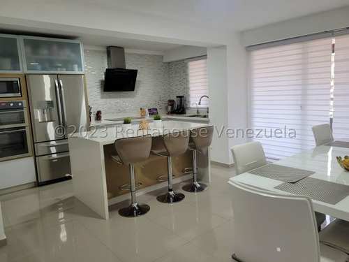 Venta Apartamento Frutas Condominiums. Buenaventura Guatire. Ar. Mls # 23-29499
