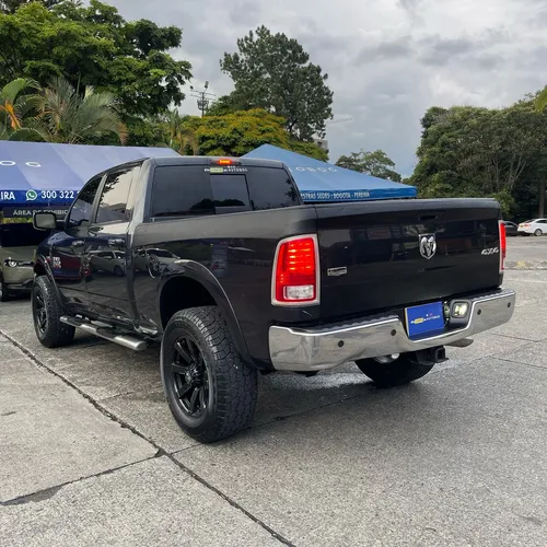 Dodge. Ram 2500