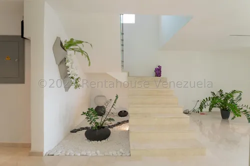 Casa En Venta En Los Naranjos