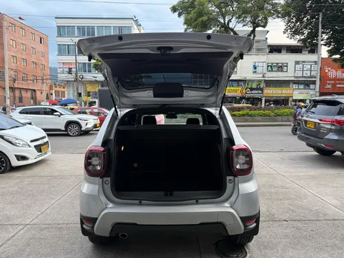 Renault Duster 1.3 Intense Cvt