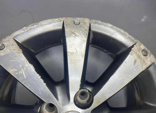 Roda Avulsa Aro 14 Fiat Palio Siena Liga Leve Com Detalhe Cinza-escuro (Usado)