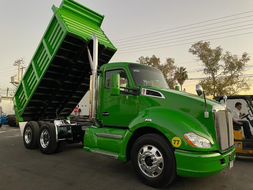 Kenworth T680 Camión De Volteo De 14 Mts Verde