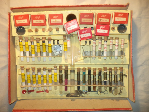 Antiguo (circa 1950) Juego De Química (Usado)