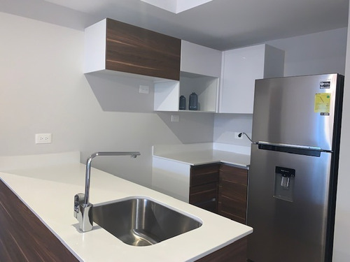 Imagen 4 de 11 de Venta De Apartamento Primer Nivel En Zona 16 Kanajuyu