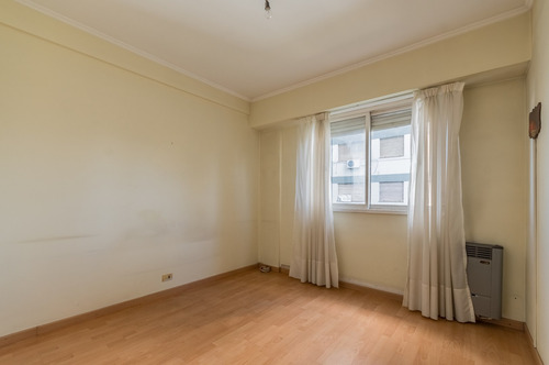 Departamento De 4 Ambientes En Venta, Temperley