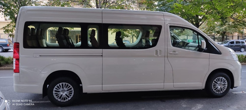 Toyota Hiace 2.8 Hdi 14 Asientos At