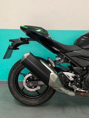 Imagem 5 de 11 de Kawasaki Z 400 Abs